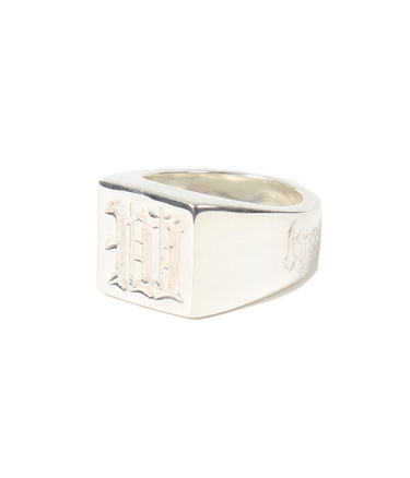 SIGNET RING